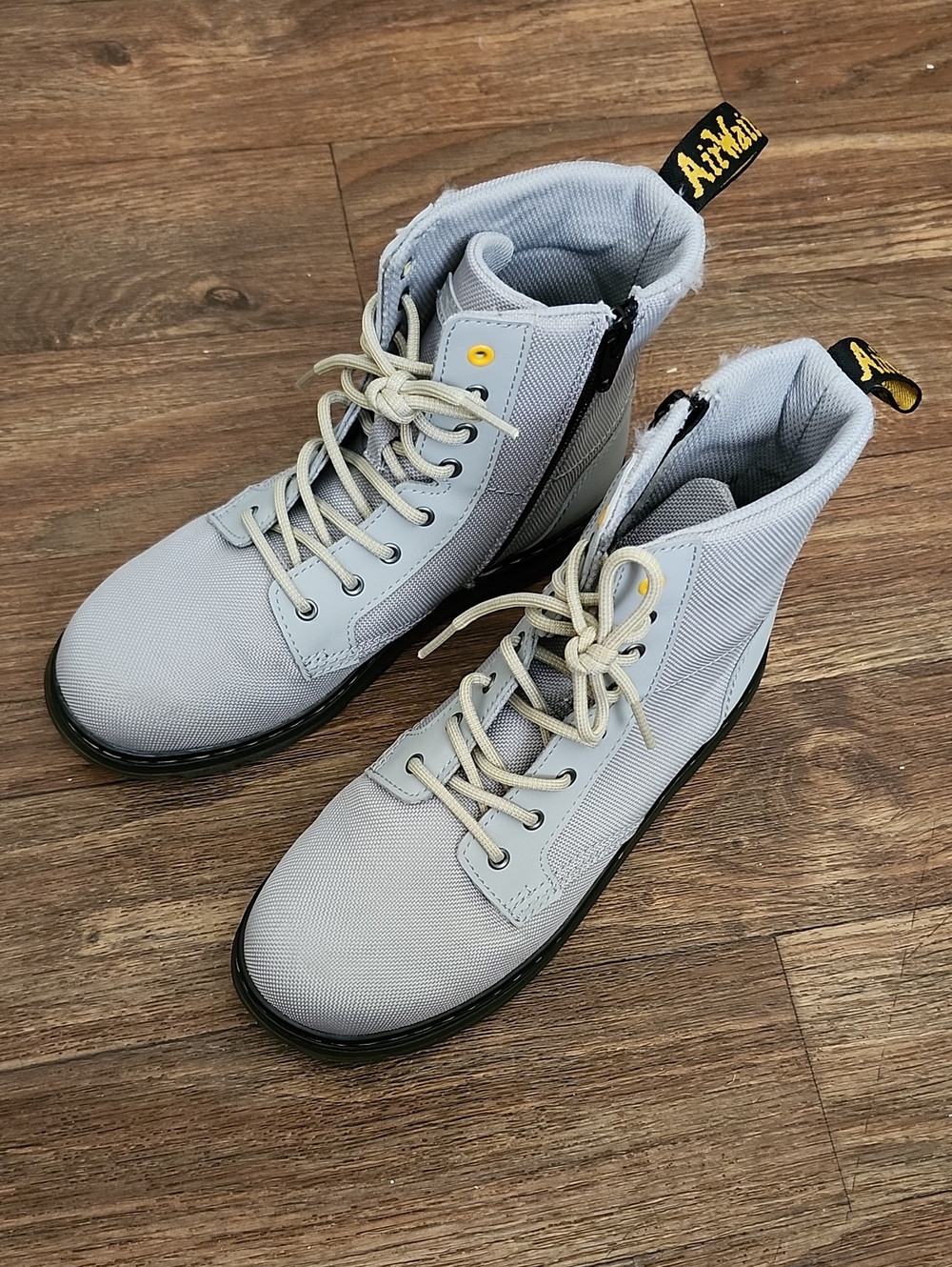 Dr. Martens Youth Combs Extra Tough Poly Boots – Mid Grey, Size 5M (NWOB